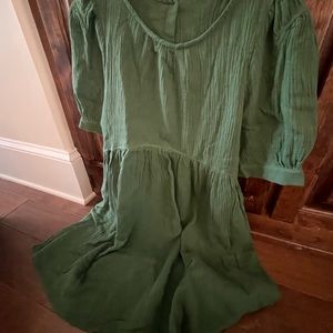 NWOT. Baby doll sleeve tunic.
